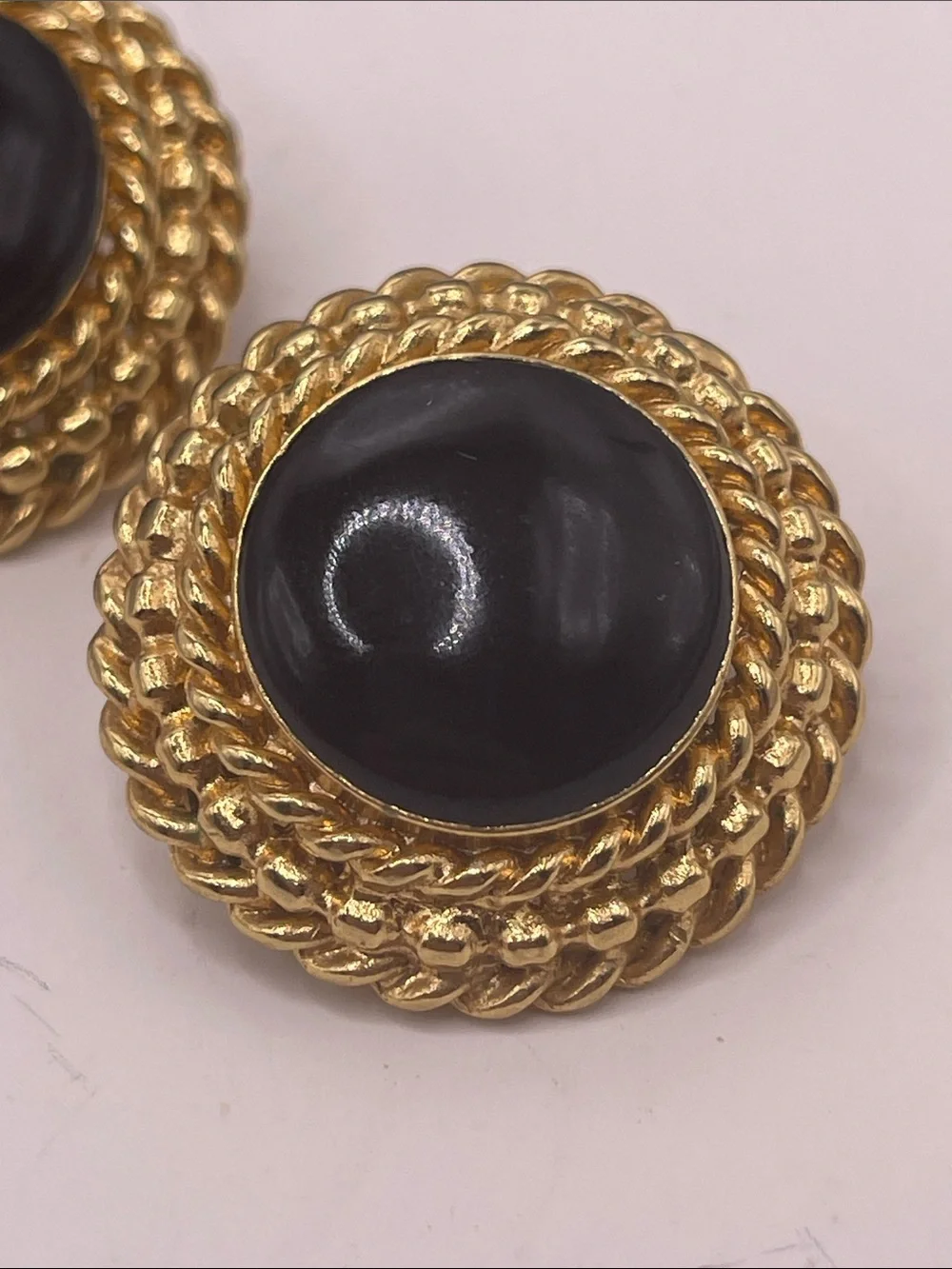 07.08.26-4 Vintage St. John Goldtone Rope Trim Earrings with Faux Onyx Centers
